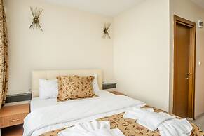 Camelot Apartment
