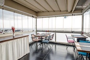 Camelot Apartment