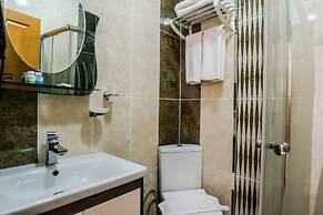 Camelot Apartment