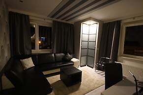 SL'otel - Budget