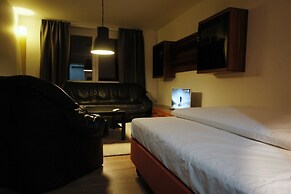 SL'otel - Budget