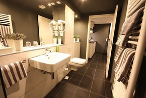 SL'otel - Budget