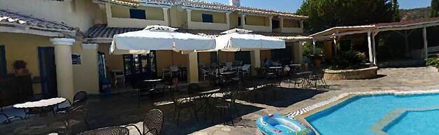 Karavostasi Beach Hotel