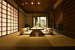 Kuraya Kiyomizu-Gojo