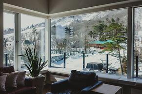 Mountainside Hakuba