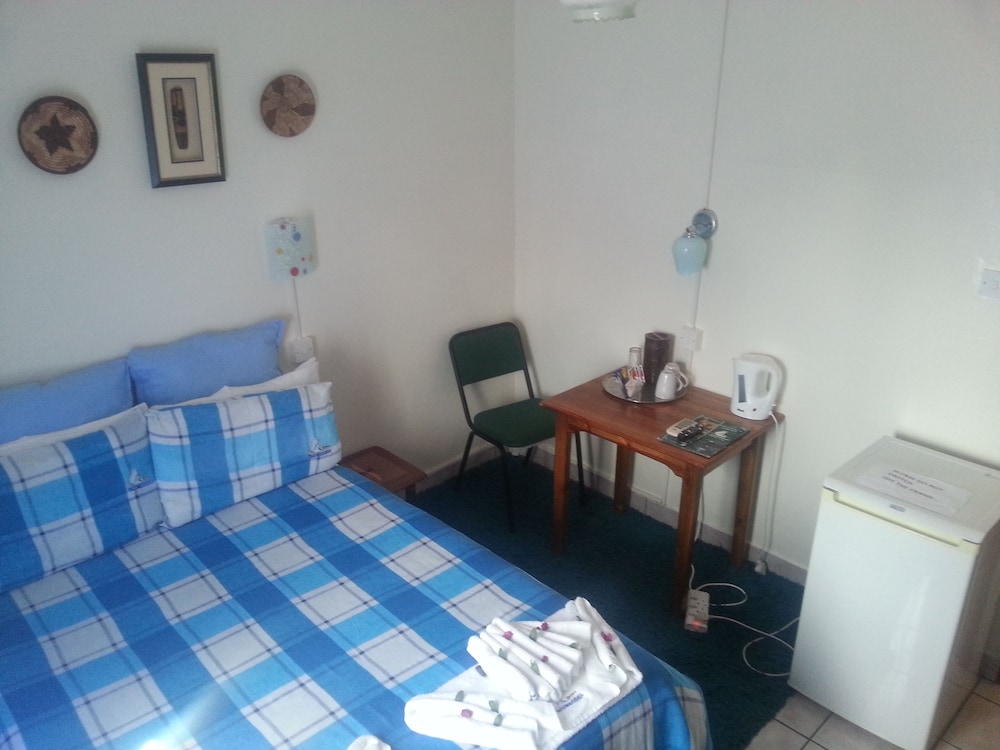 Liya Guest Lodge
