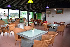 Hotel 99