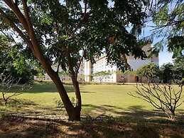 Myat Nan Yone Hotel
