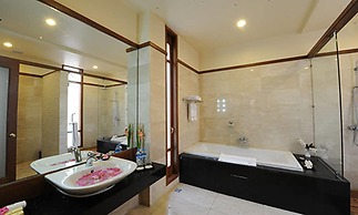 The Myat Mingalar Hotel
