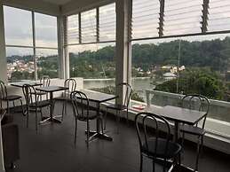Kandy Supreme Hotel