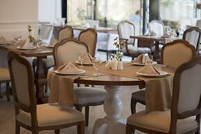 North Point Hotel