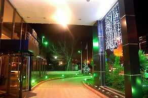 North Point Hotel