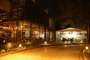 North Point Hotel