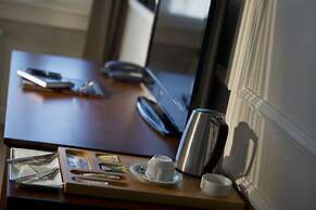 North Point Hotel
