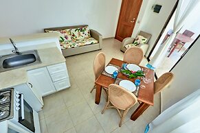 Los Corales Beach Village