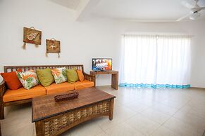 Los Corales Beach Village