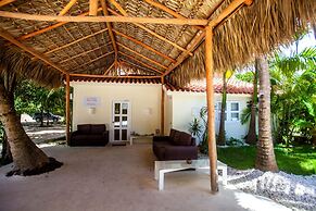 Los Corales Beach Village