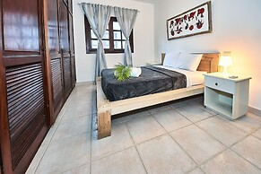 Los Corales Beach Village