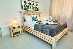 Los Corales Beach Village