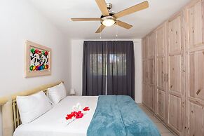 Los Corales Beach Village