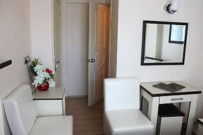 Glorina Hotel