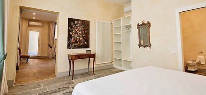 Palazzo Mantua Benavides Suites and Apartments