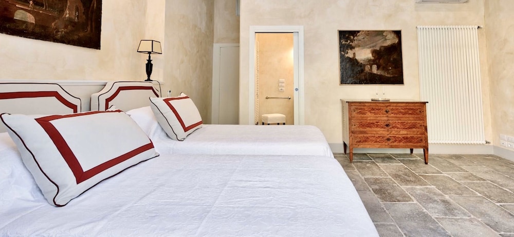 Palazzo Mantua Benavides Suites and Apartments