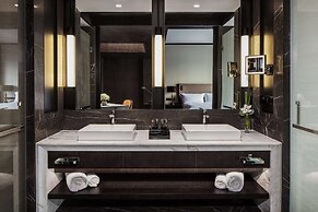 Hilton Ningbo Dongqian Lake