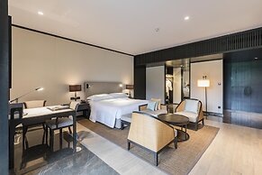 Hilton Ningbo Dongqian Lake