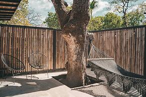 La Negra Surf Hotel