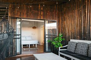 La Negra Surf Hotel