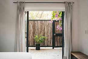 La Negra Surf Hotel