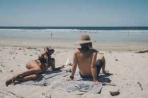 La Negra Surf Hotel