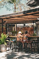 La Negra Surf Hotel