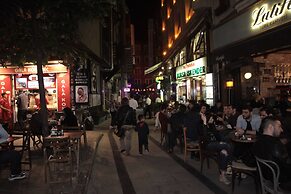 Golden Pen Hotel