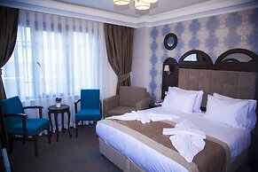 Golden Pen Hotel