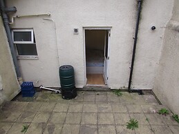 No 8 Apartments