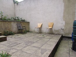 No 8 Apartments