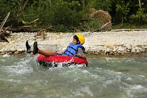 Platon Ecolodge