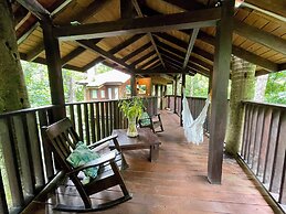Platon Ecolodge