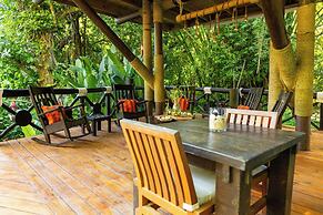 Platon Ecolodge