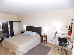 Hotel Mora
