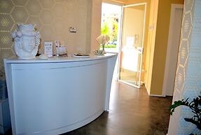 Abraxia Guesthouse
