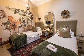 Kambaku River Lodge