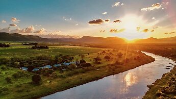 Kambaku River Lodge