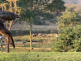 Kambaku River Lodge