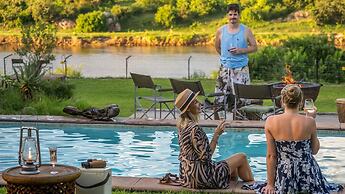 Kambaku River Lodge