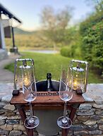 Kambaku River Lodge