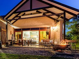 Kambaku River Lodge