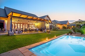Kambaku River Lodge